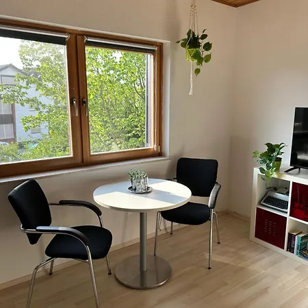 Sunnyside - Modern Apartment