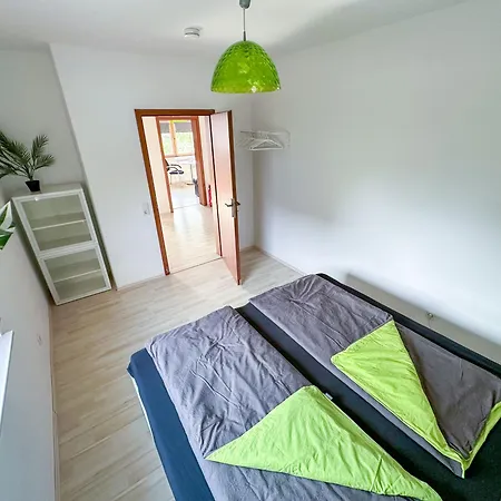 Sunnyside - Modern Apartment *
